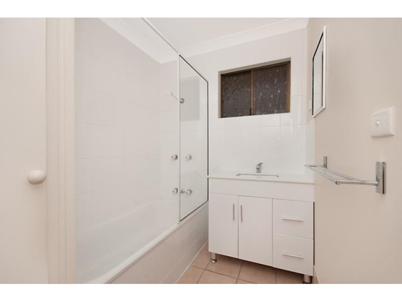 2 TROT STREET, Mundingburra QLD 4812