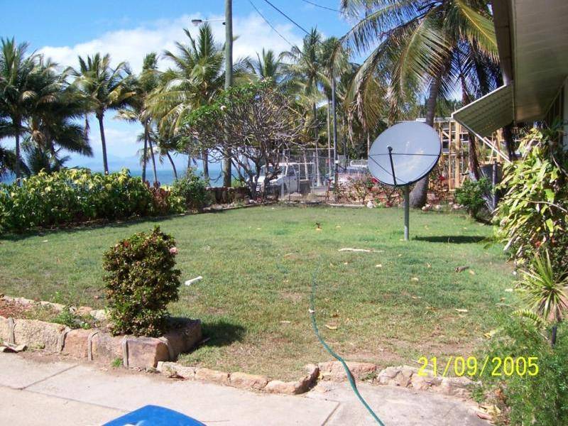 10 THE ESPLANADE, Nelly Bay QLD 4819