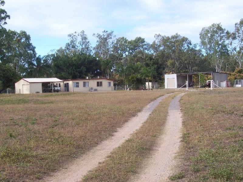 464 CAPE CLEVELAND ROAD, Cape Cleveland QLD 4810