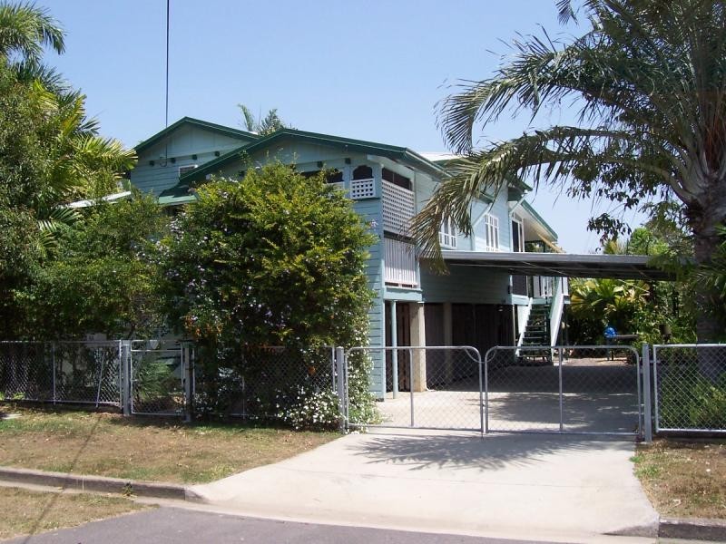 68 FIRST AVENUE, Railway Estate QLD 4810