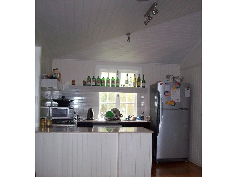 2 TENTH AVENUE, Railway Estate QLD 4810