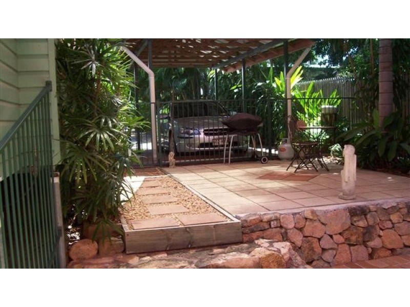 72 FIRST AVENUE, Railway Estate QLD 4810