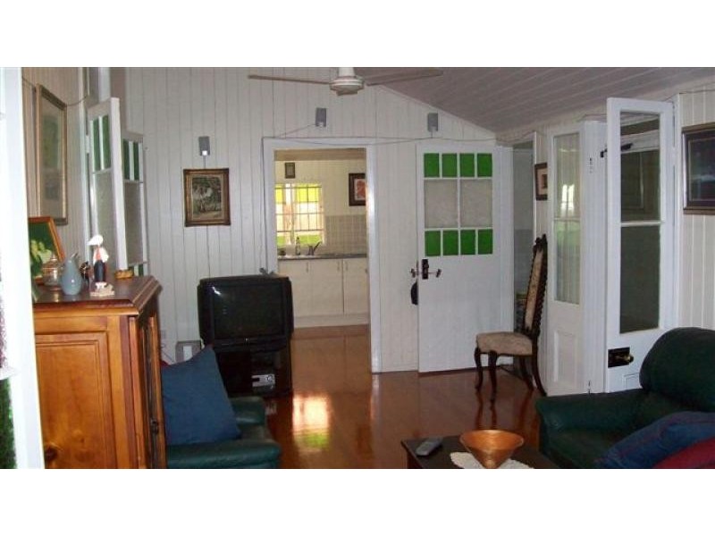 72 FIRST AVENUE, Railway Estate QLD 4810