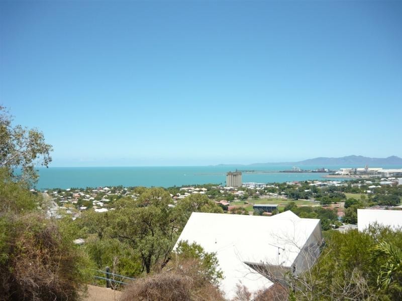 Lot 7/ TOORAK PLACE, Castle Hill QLD 4810