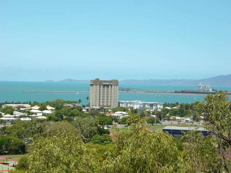 Lot 9/ TOORAK PLACE, Castle Hill QLD 4810