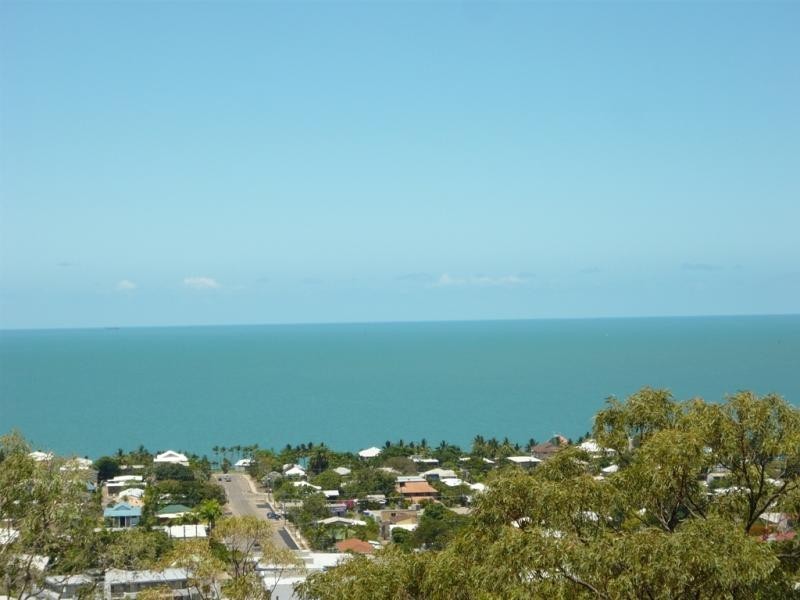 Lot 9/ TOORAK PLACE, Castle Hill QLD 4810