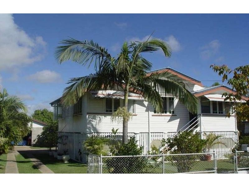 2 PARRAMATTA STREET, Belgian Gardens QLD 4810