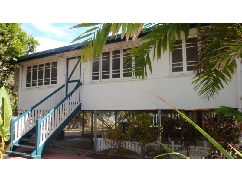 5 BUNDOCK STREET, North Ward QLD 4810