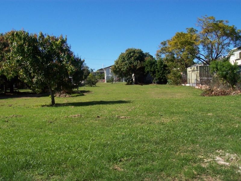 2 A PARRAMATTA STREET, Belgian Gardens QLD 4810