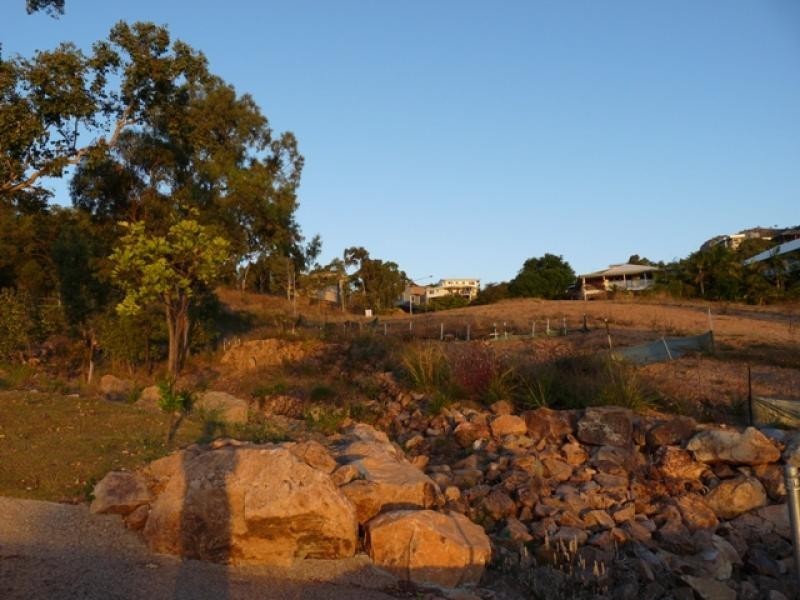 2 CHANDON PLACE, Castle Hill QLD 4810