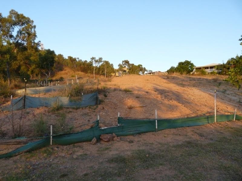 2 CHANDON PLACE, Castle Hill QLD 4810