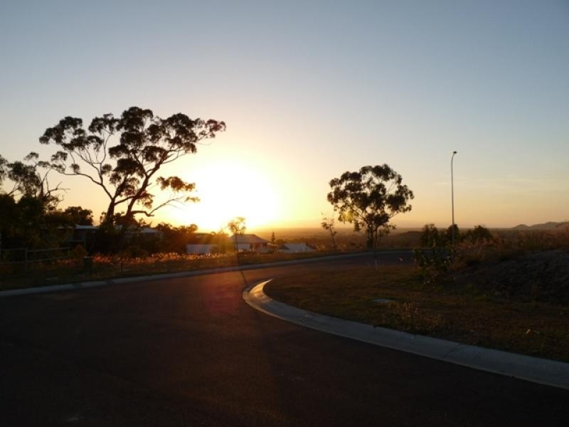 2 CHANDON PLACE, Castle Hill QLD 4810