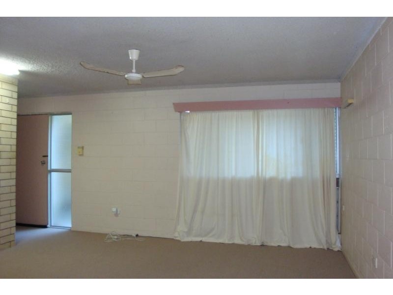 Unit 1/25 WARBURTON STREET, North Ward QLD 4810