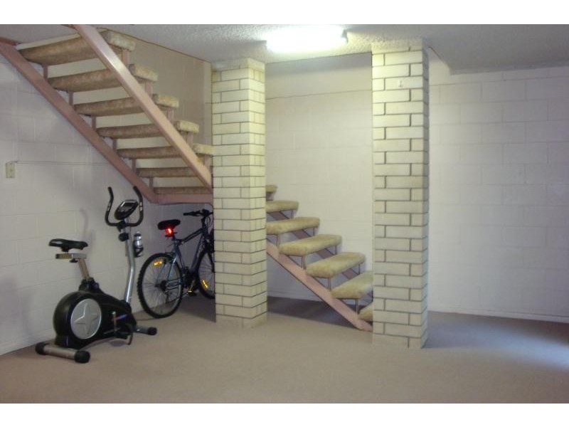 Unit 1/25 WARBURTON STREET, North Ward QLD 4810