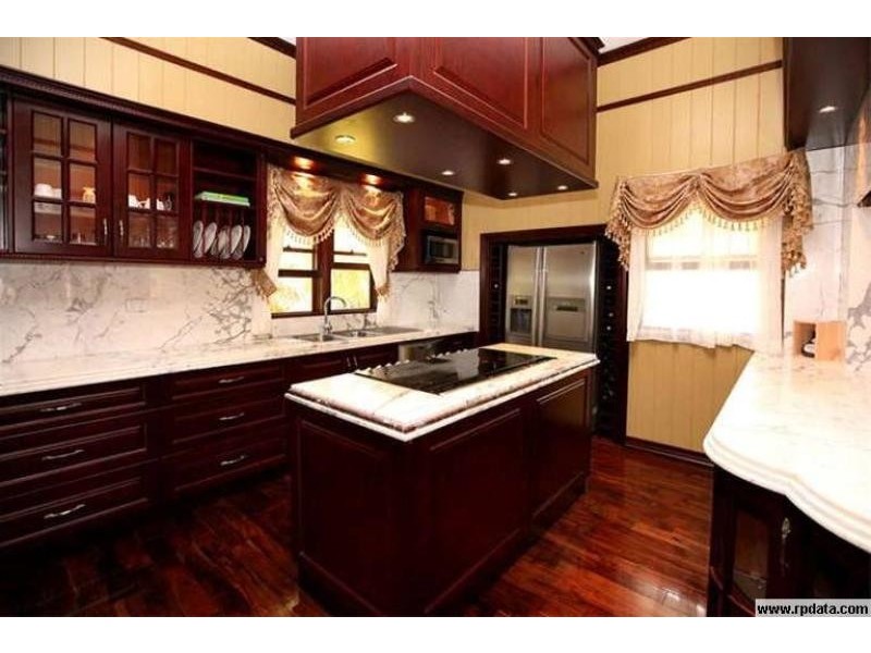 14 RALSTON STREET, West End QLD 4810