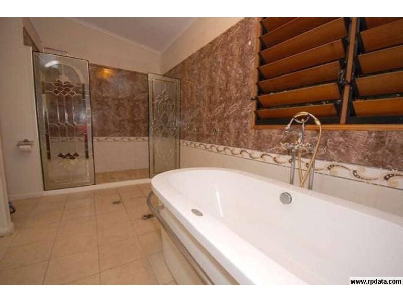 14 RALSTON STREET, West End QLD 4810