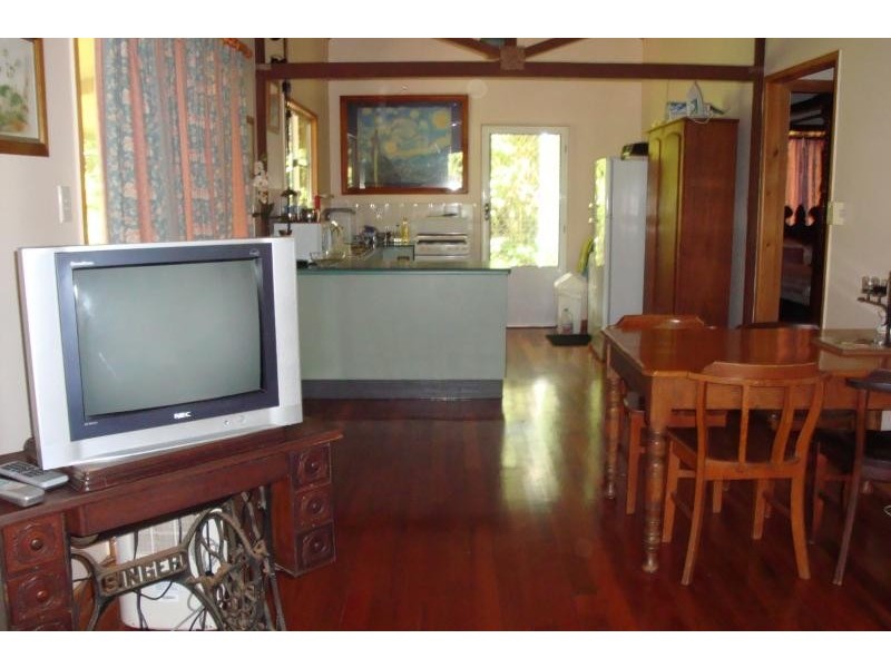 8 SMITH STREET, Paluma QLD 4816