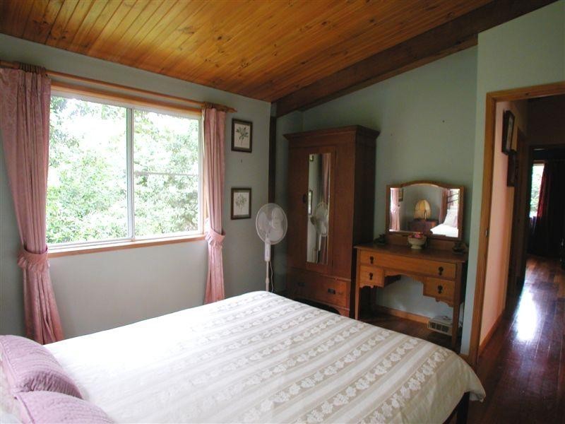 8 SMITH STREET, Paluma QLD 4816