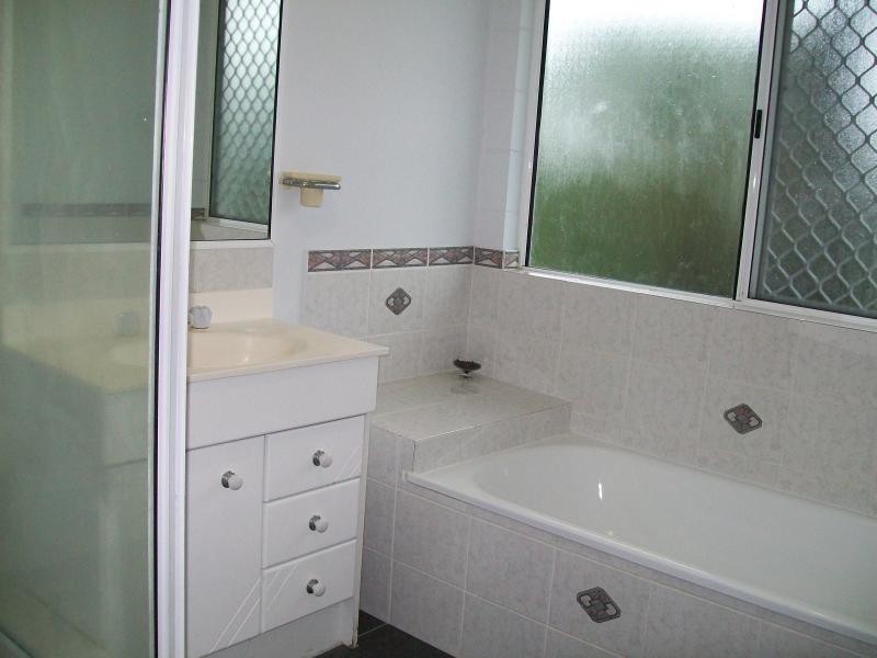 14 TARTAN PLACE, Rasmussen QLD 4815