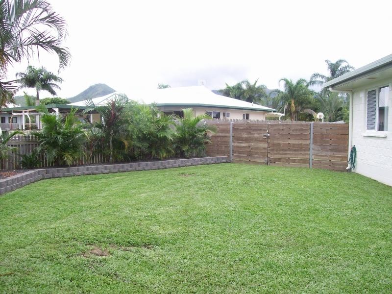 14 TARTAN PLACE, Rasmussen QLD 4815