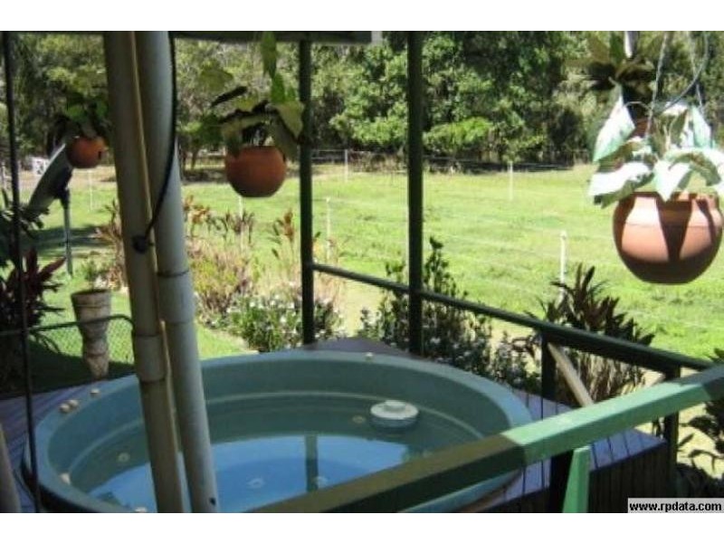 75 ALLIGATOR CREEK ROAD, Alligator Creek QLD 4816