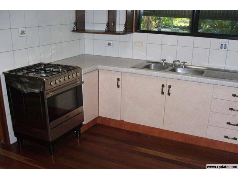 75 ALLIGATOR CREEK ROAD, Alligator Creek QLD 4816
