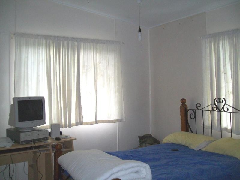 6 FRASER AVENUE, Cranbrook QLD 4814