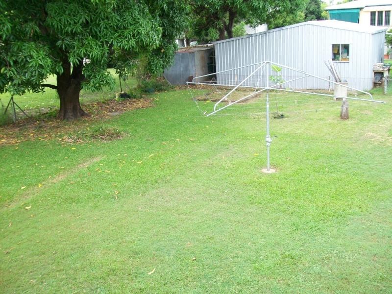 6 FRASER AVENUE, Cranbrook QLD 4814