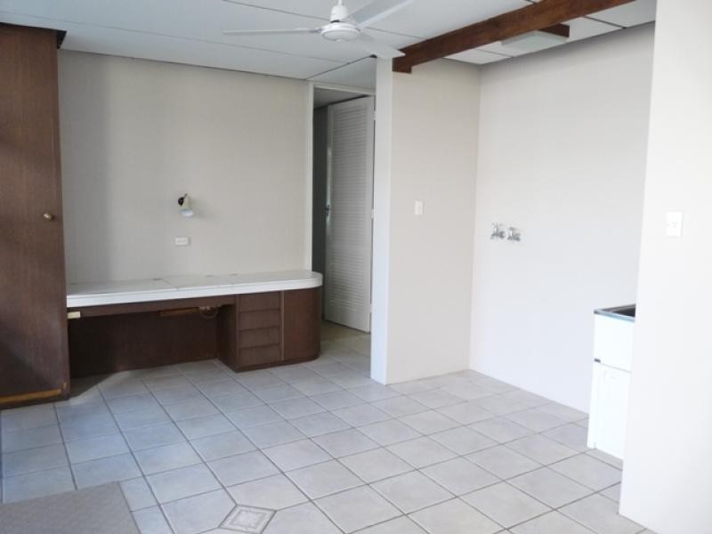 53 THE ESPLANADE, Pallarenda QLD 4810