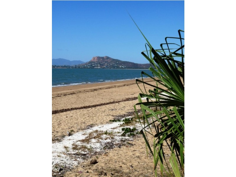 53 THE ESPLANADE, Pallarenda QLD 4810