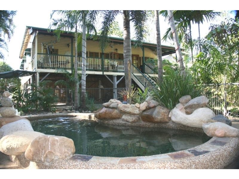 38 BAYSWATER TERRACE, Hyde Park QLD 4812