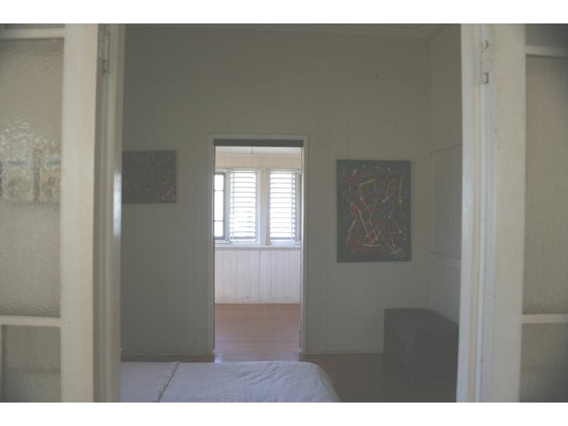 38 BAYSWATER TERRACE, Hyde Park QLD 4812