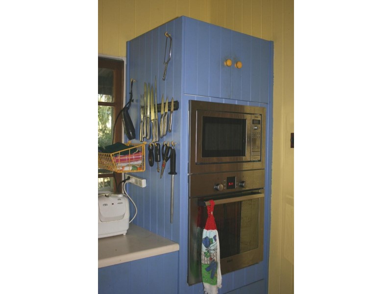 38 BAYSWATER TERRACE, Hyde Park QLD 4812