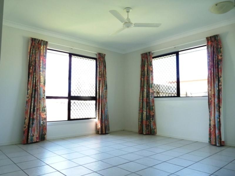 32 JANELLE STREET, Kelso QLD 4815