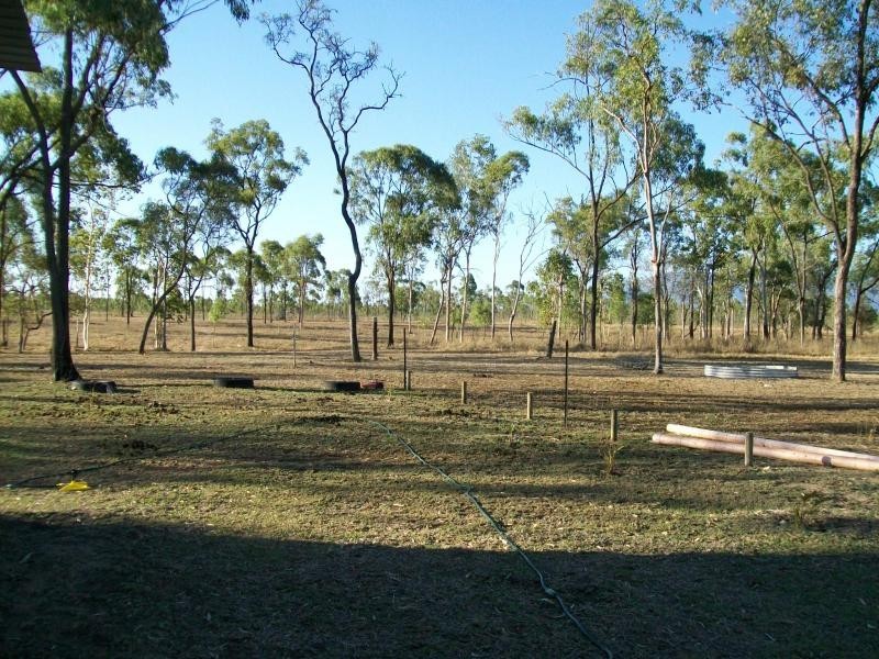 22 SKYDIVER ROAD, Woodstock QLD 4816