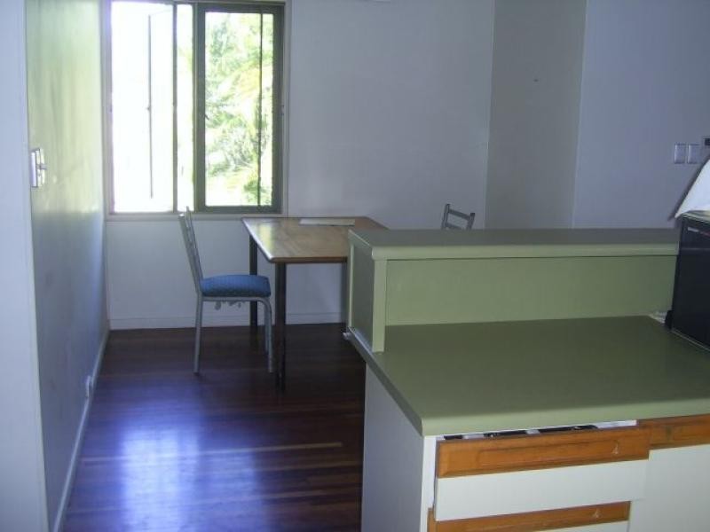 5 ARTHUR STREET, Aitkenvale QLD 4814