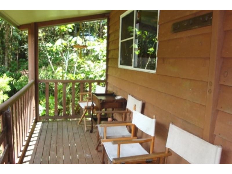 8 SMITH STREET, Paluma QLD 4816