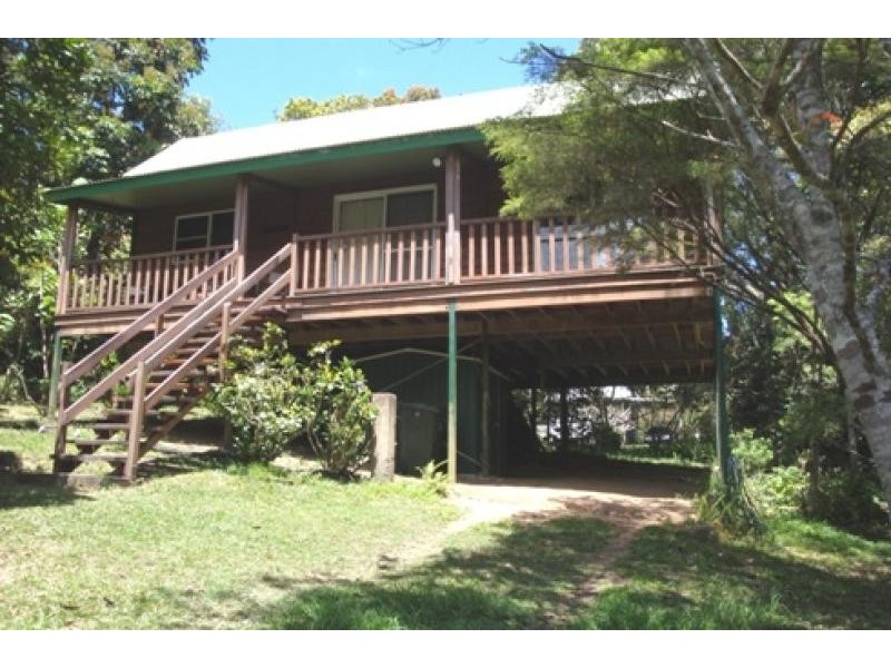 8 SMITH STREET, Paluma QLD 4816