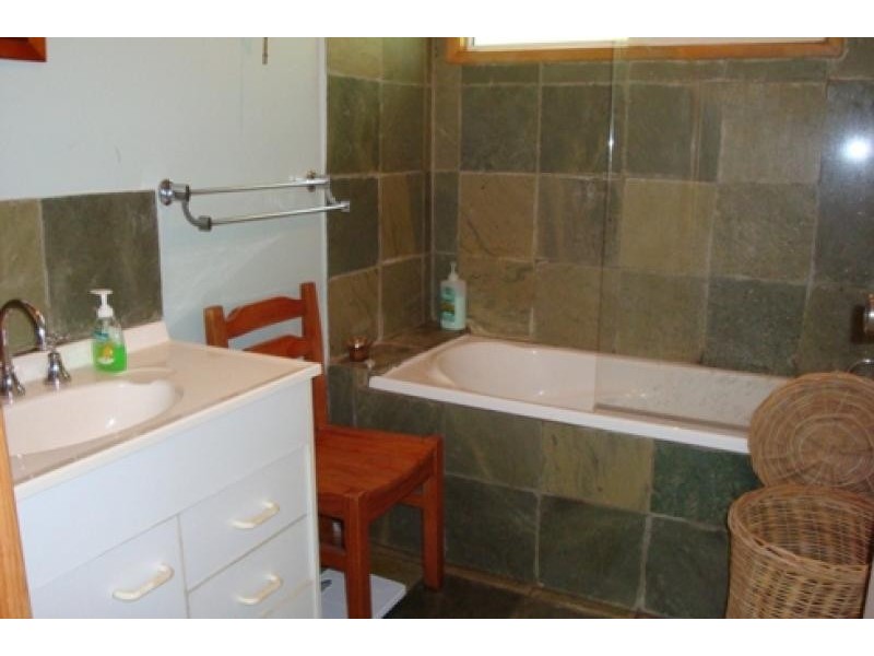 8 SMITH STREET, Paluma QLD 4816