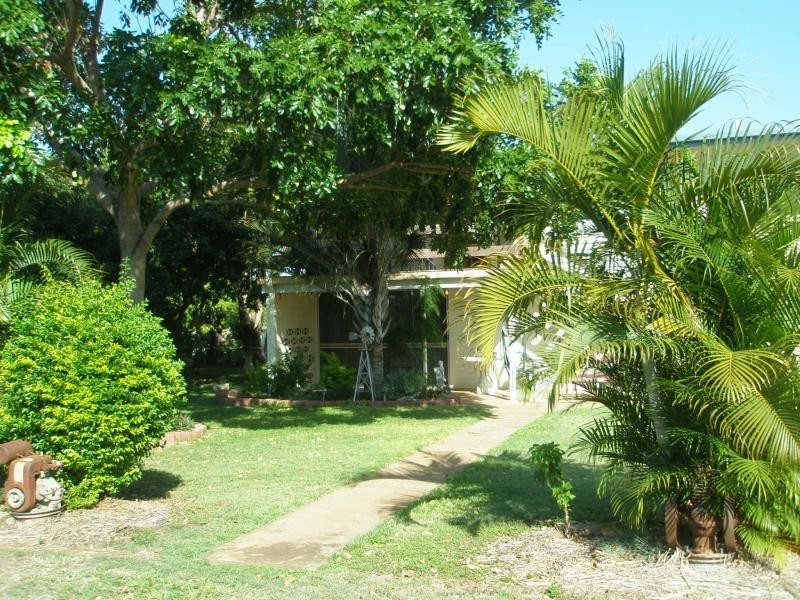 50 FLINDERS HIGHWAY, Pentland QLD 4816