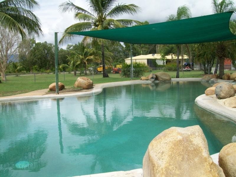 8 LENNIG PLACE, Nome QLD 4816