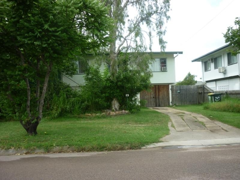 16 Davies Street, Mount Louisa QLD 4814