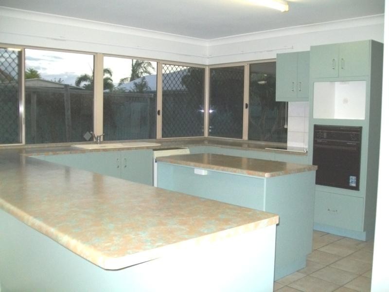 38 BURNDA STREET, Kirwan QLD 4817