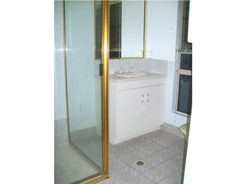 38 BURNDA STREET, Kirwan QLD 4817