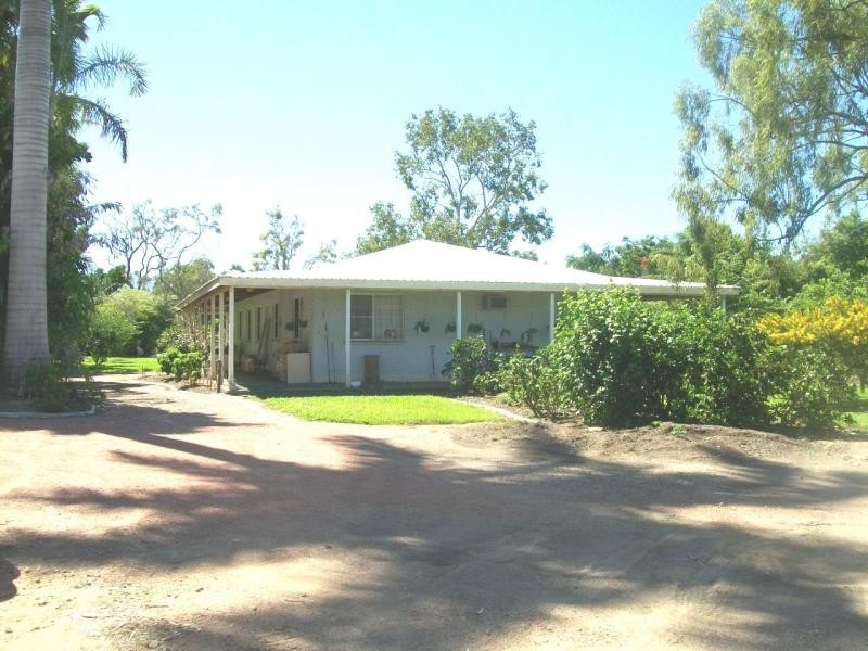 30 MURRAY ROAD, Woodstock QLD 4816