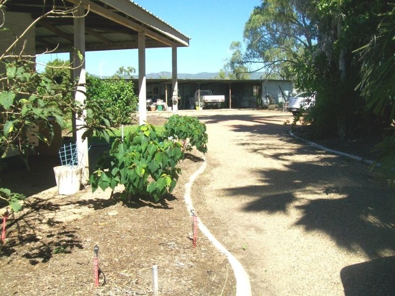 30 MURRAY ROAD, Woodstock QLD 4816