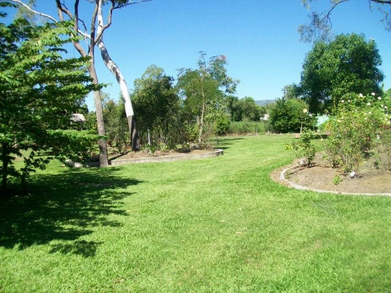 30 MURRAY ROAD, Woodstock QLD 4816