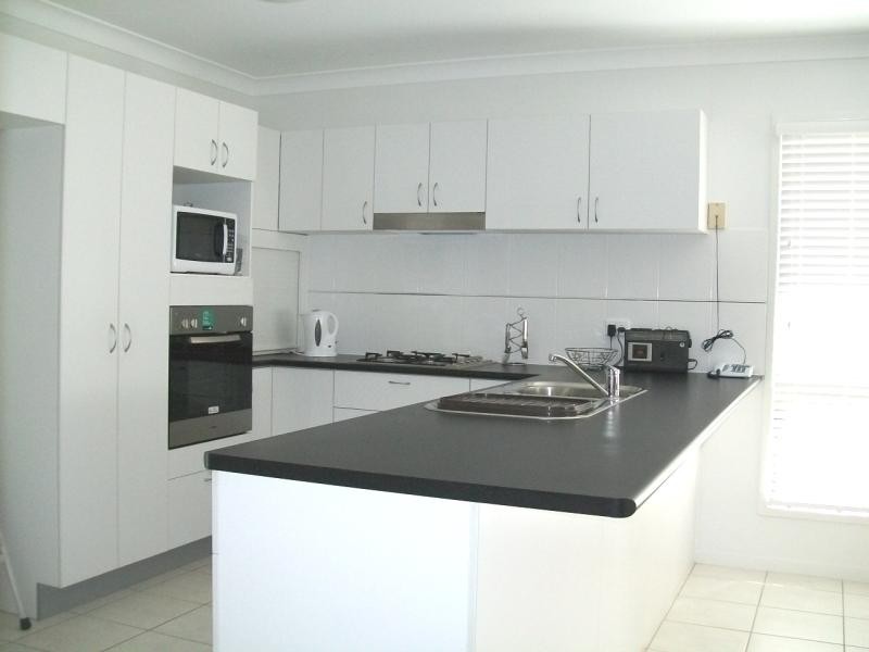 34 LAURIE MOTTI PARADE, Kirwan QLD 4817