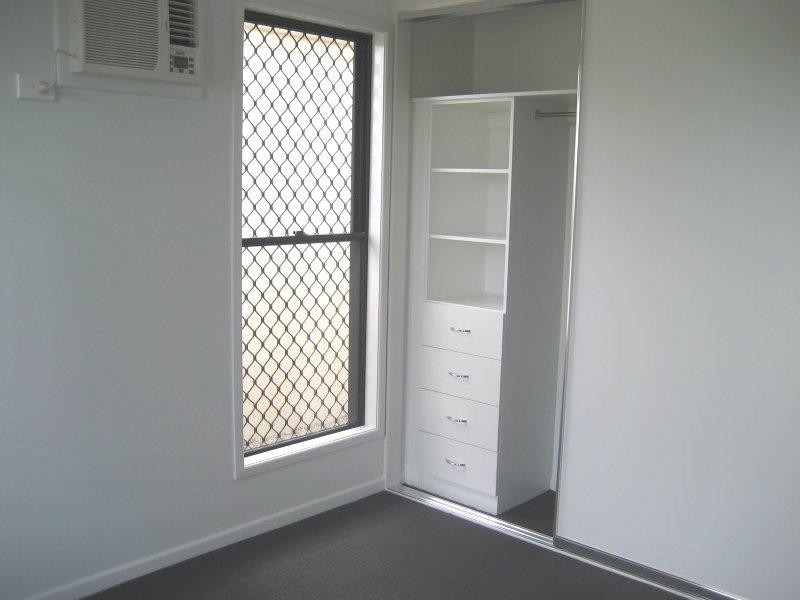 34 LAURIE MOTTI PARADE, Kirwan QLD 4817