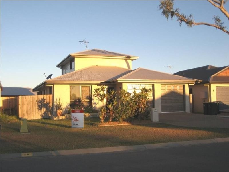 7 BLUE WREN DRIVE, Kelso QLD 4815